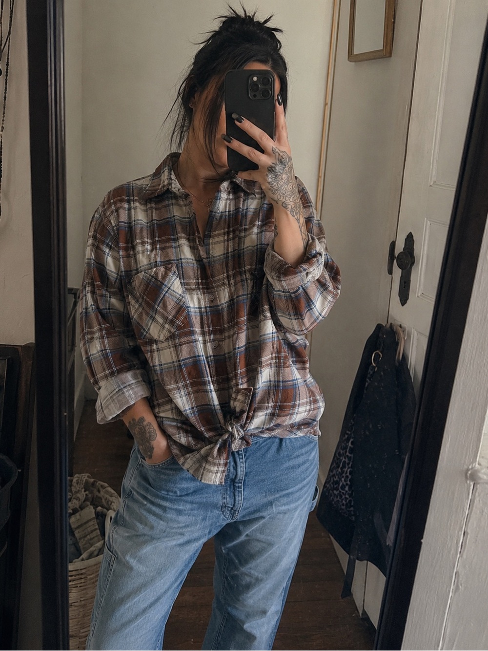 Brown Plaid Button-Down Shirt with Classic Collar